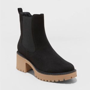 Universal Thread Black Ankle Boots